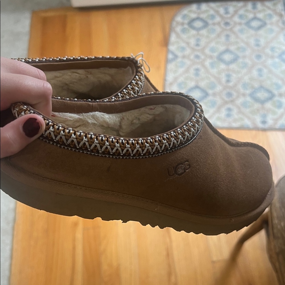 UGG Kids Tan Cozy Slippers